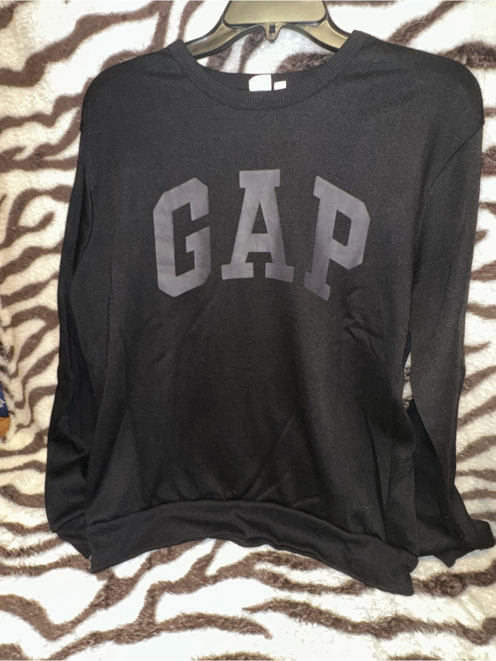 GAP Black Logo Pullover Sweatshirt